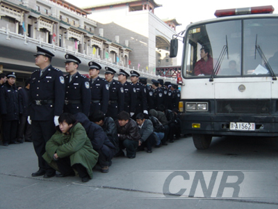 ‘米乐M6官方入口’全民动员,积极参与打赢脱贫攻坚战(图1) 米乐M6